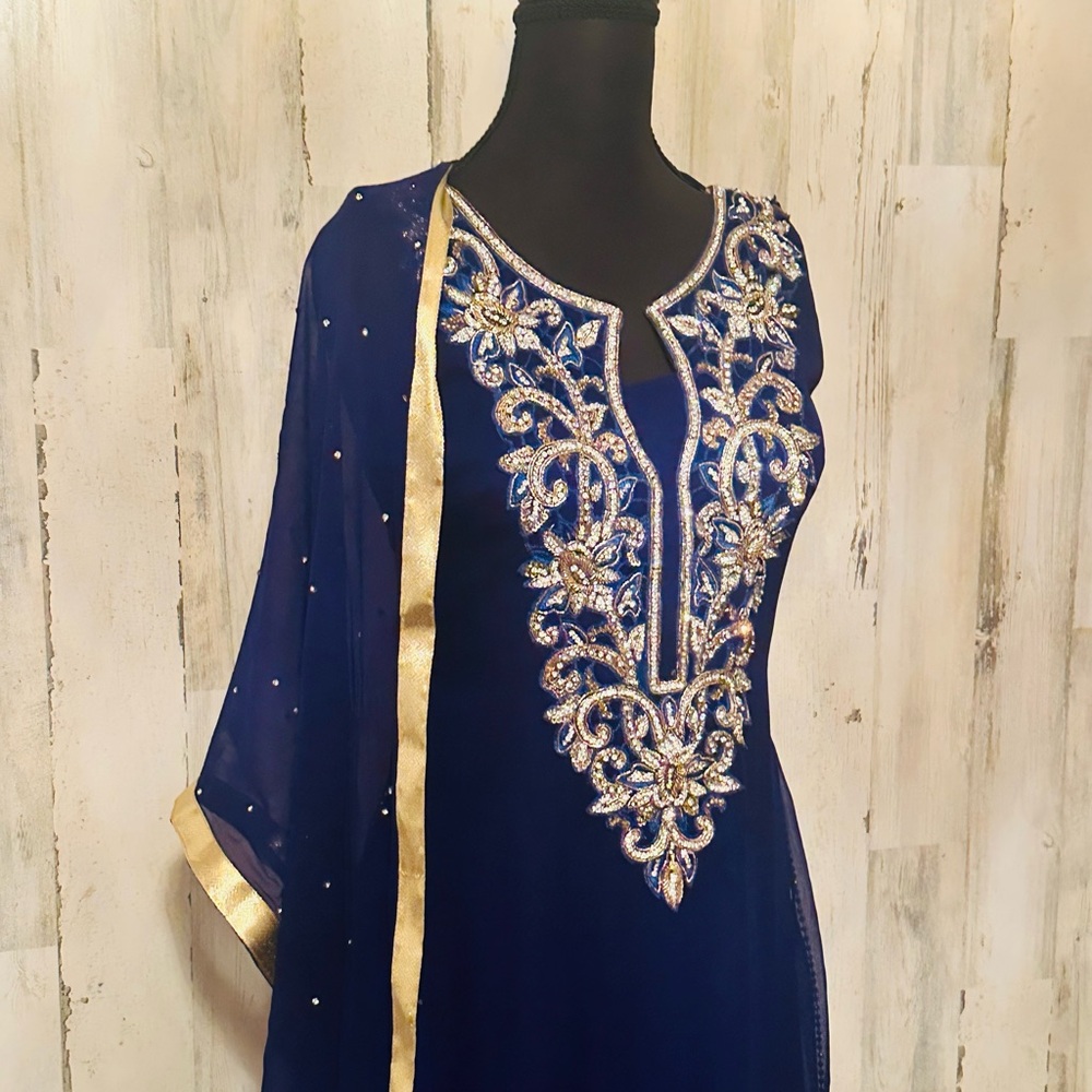 Elegant Blue Salwar Kameez & Dupatta